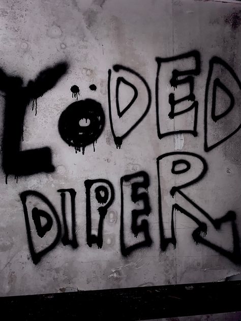 Loded Diper logo graffitied on wall Spray Paint Ideas Graffiti, Spray Paint Letters, Spray Paint Aesthetic, Spray Paint Designs, Spray Paint Room, Spraypaint Graffiti, Spray Painted Bottles, Grunge Graffiti, Logo Moodboard