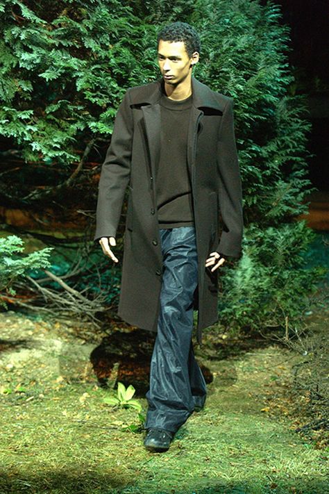 Raf Simons Fall 2002 Menswear Collection | Vogue Raf Simons 90s, Mens Creepers, Raf Simons Menswear, Raf Simons Archive, Creeper Outfit, Raf Simmons, Virginia Creeper, Mens 90s, Minimal Look