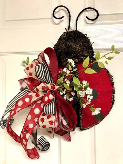 Ladybug Decor, Black Ladybug, Ladybug Decorations, Front Door Hanger, Green Garland, Lady Bugs, Chenille Stems, Shelf Sitter, Hot Glue