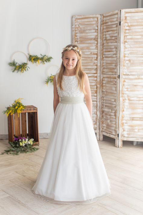 Comunion Dress, Girls Communion Dresses, Holy Communion Dresses, Communion Dresses, Holy Communion, Dress Patterns, Sleeveless Wedding Dress, Baby Dress, Kids Dress