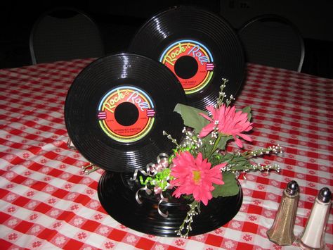 Music Centerpieces, Sock Hop Party, Beatles Party, 1960s Party, 60s Party, Rock N Roll Party, Music Themed Parties, Gala Ideas, Party Favors For Adults