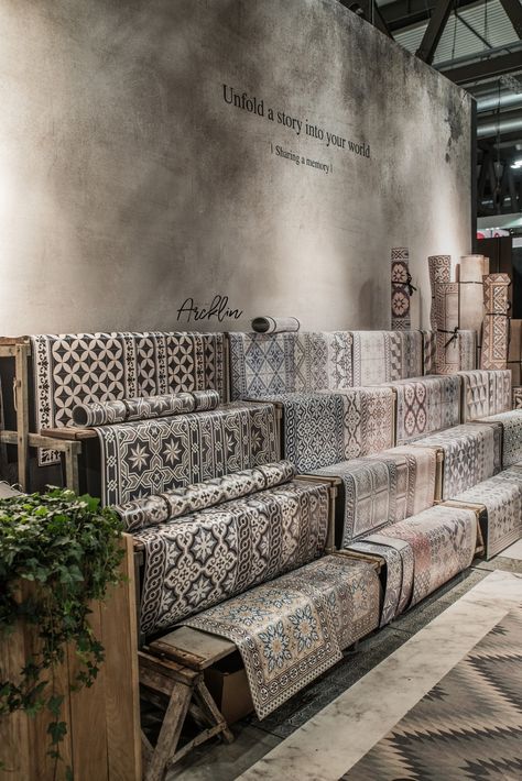 BEIJA FLOR STAND AT HOMI MILANO 2018 | PAULINA ARCKLIN | Photographer + Photo Stylist Carpet Store Design, Fabric Store Design, Stand Feria, Showroom Decor, Carpet Stores, Showroom Display, Jaipur Rugs, Showroom Interior Design, Exhibit Design