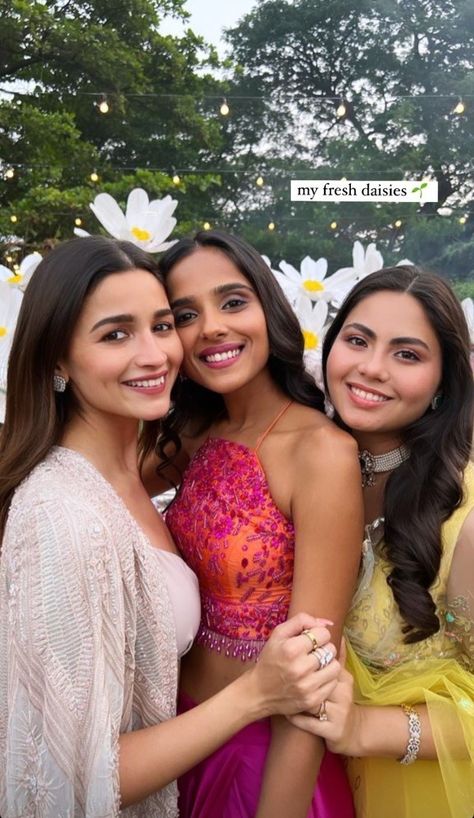 Engagement Outfits Indian, Engagement Captions, Wedding Outfits Indian, Bridesmaid Poses, Sisters Photoshoot Poses, Sister Poses, Sisters Photoshoot, Cute Instagram Captions, Wedding Photoshoot Poses