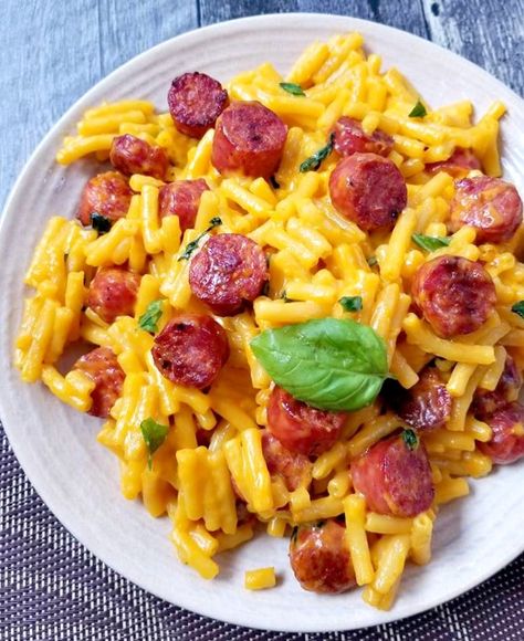 Sunday Dinner For A Crowd, Sausage Macaroni, Sausage Mac And Cheese, Polish Sausage Recipes, Farmer Sausage, Cheesy Macaroni, Sausage Recipes For Dinner, Boxed Mac And Cheese, Macaroni Cheese Recipes