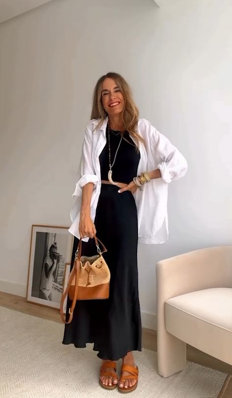 Satin Skirt Black Outfit, Black Midi Skirt Outfits, Outfits With Satin Skirt, Summer Outfit Ideas 2024, Black Satin Skirt Outfit Casual, Styling Black Skirt, Summer Midi Skirt Outfits, Black Satin Skirt Outfit Summer, Midi Black Skirt Outfit