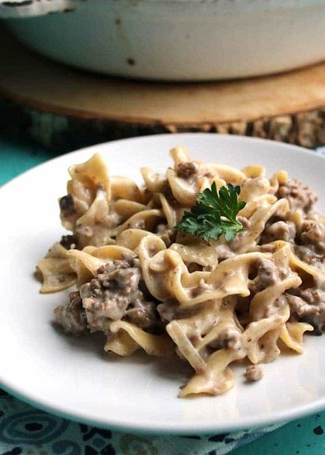 Hamburger Helper Beef Stroganoff, Ground Turkey Stroganoff, Turkey Stroganoff, Hamburger Stroganoff, Slow Cooker Ground Beef, Ground Beef Stroganoff, Stroganoff Recipe, Ground Turkey Recipes, Beef Stroganoff