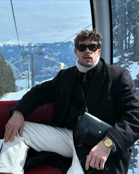 A cosy weekend vibes in the heart of Austria - in @zellamseekaprun 🥂 enjoying the winter/springish weather on and off slopes #ZellAmSeeKaprun{ad/anzeige} Stadium Outfit, Saint Moritz, Old Money Boys, Extra Fashion, Suits Office, Church Fits, Couples Friends, Life Plan, Casual Sport