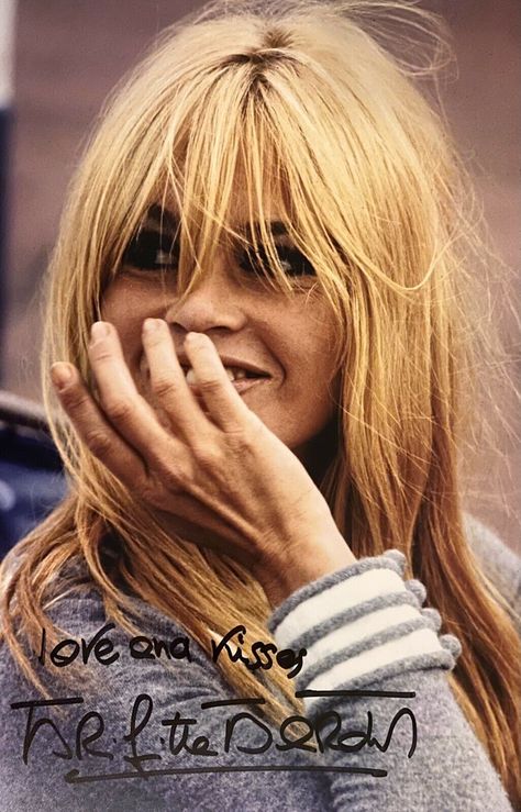 Brigitte Bardot autographed photo from our collection. Bad Blonde Hair, Platinum Hair Dye, Brigitte Bardot Style, Bardot Hair, Bardot Brigitte, Blonde Hair Dye, Blonde Dye, Bridgette Bardot, Bridget Bardot