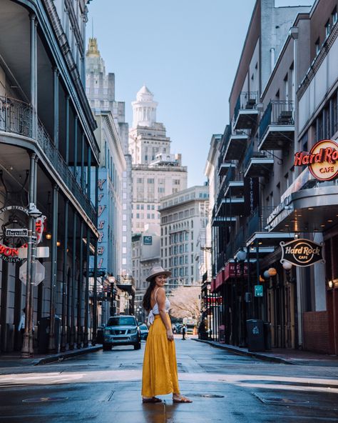 Looking for the best photo spots in New Orleans? Here is the ultimate photography guide to NOLA! Here I include the 43 most Instagrammable places in New Orleans. You'll find the best street views, most photo worthy cafes, and so much more. From the charming corners of the French Quarter to New Orleans-inspired murals and everything in between, the whole city is full of stunning photo spots and views! Add them to your New Orleans itinerary, they're some of the best things to do in New Orleans! Travel Pose, Most Instagrammable Places, Travel Pictures Poses, Posing Tips, Best Poses For Pictures, Posing Guide, Instagrammable Places, Best Photo Poses, Good Poses