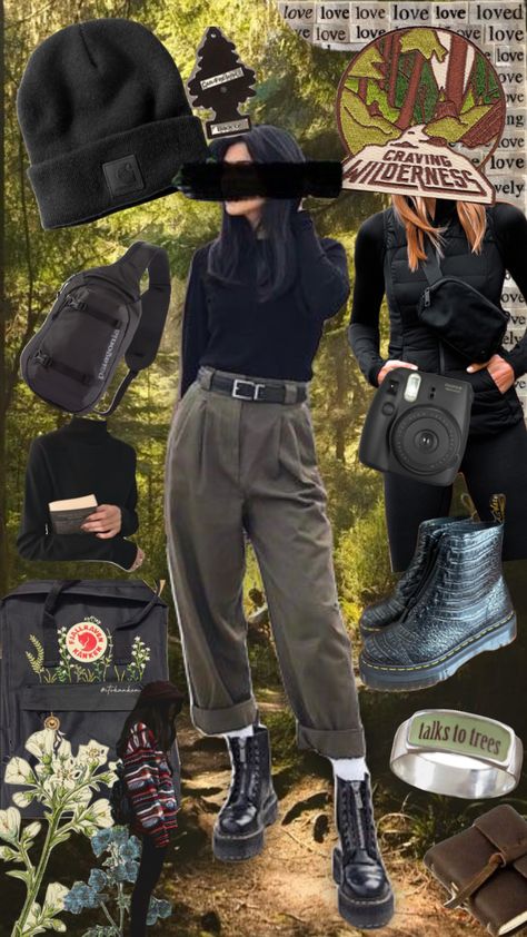 Grunge Camping Outfits, Goth Camping Outfit, Eco Goth Fashion, Goth Grandma Aesthetic, Goth Granola Aesthetic, Goth Granola Girl, Alt Granola Outfits, Dark Granola Outfits, Goth Hiking Outfit