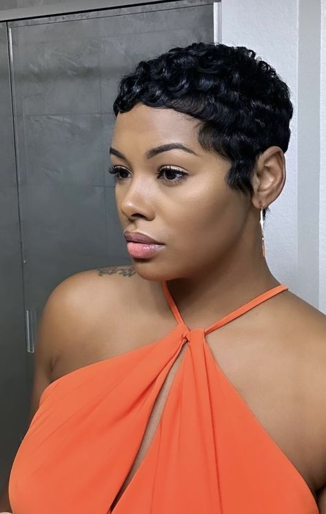 Nia Long Pixie Cut, Nia Long 90s, Nia Long Short Hair, Haircut Suggestions, 4b Hairstyles, 90s Pixie Cut, Cute Short Natural Hairstyles, 90s Pixie, Pixie Cut Curly