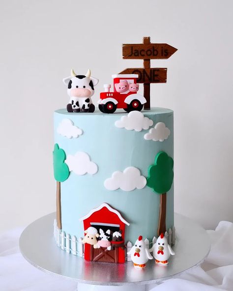 Cute farm house cake for Jacob's 1st birthday 🏡🐄🐖🐓 {Farmhouse} #farmhouses #farmhousecake #farmcake #cutefarmanimals #cutefarmcake #farmhouseinspired #farmlifestyle #farmstyle #farmparty #farmbirthday #farmbirthdaycake #1stbirthdayparty #1stbirthdayfun #1stbirthdaycake #werribee #werribeecakes #werribeesouth #quandong #wyndhamharbour #wyndham #wyndhamvale #hopperscrossing #derrimut #manorlakes #williamslanding #pointcookcakes #pointcookmums #pointcook #sanctuarylakes Farm Animal Smash Cake First Birthdays, Farm Animal Smash Cake, Animal Smash Cake, Smash Cake First Birthday, Farm Birthday Cakes, Baby First Birthday Themes, Farm Cake, House Cake, Farm Lifestyle