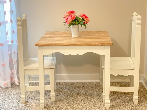 Painted Kids Table, Paint Kids Table, Kids Furniture Makeover, Diy Kids Table, Countertop Makeover, Small Playroom, Vintage Kids Room, Kids Loft, Toddler Table