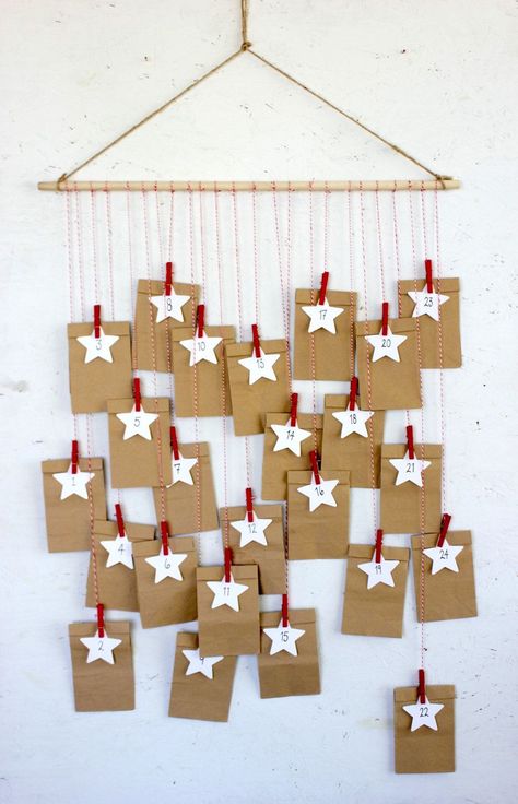 Cute Advent Calendar, Advent Decor, Diy Paper Bag, Christmas Advent Calendar Diy, Advent Activities, Paper Christmas Decorations, Advent Calenders, Diy Baby Gifts, Diy Advent Calendar