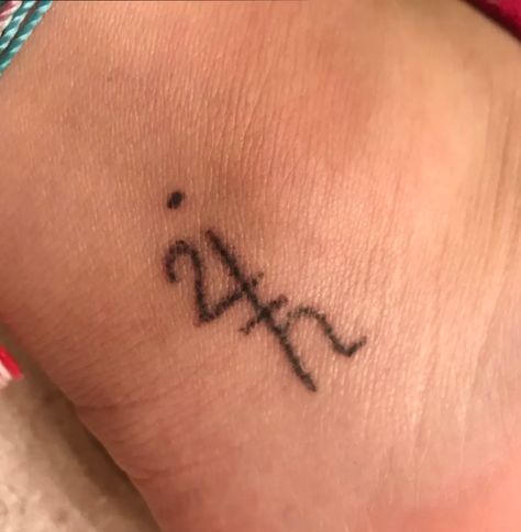 Jupiter Saturn Tattoo, Sabrina Claudio Tattoo, Jupiter And Saturn Tattoos, Saturn And Jupiter Tattoo, Jupiter Tattoo Symbols, Saturn Symbol Tattoo, Jupiter Symbol Tattoo, Jupiter Tattoo, Jupiter Symbol