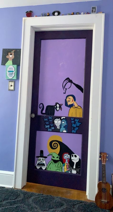 Coraline Door Painting, Tim Burton Inspired Room, Coraline Bedroom Ideas, Tim Burton Inspired Room Decor, Goth Door Painting, Coraline Door Decoration, Coraline Painting Ideas, Soot Sprites Room Decor, Coraline Room Decor