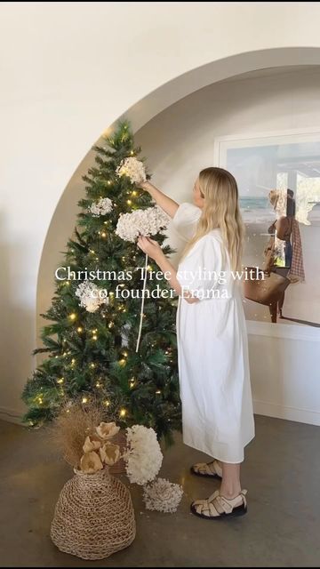 The Beach People on Instagram: "Christmas tree styling with our co-founder Emma~ “I wanted to keep the tree in the same aesthetics as the shop. We have a lot of colour in store at the moment so I wanted to keep the styling neutral. I used white dried hydrangeas and handmade cream coloured palm cups from a local florist. I finished it off with paper ornaments in sage green, forest green & cream. Read more on our journal ~" Christmas Tree With Hydrangeas, Christmas Tree Hydrangea, Dried Hydrangea Christmas Tree, Hydrangea Christmas Tree, Christmas Tree Styling, Sage Green Forest, The Beach People, Beach People, Christmas Decoration Ideas