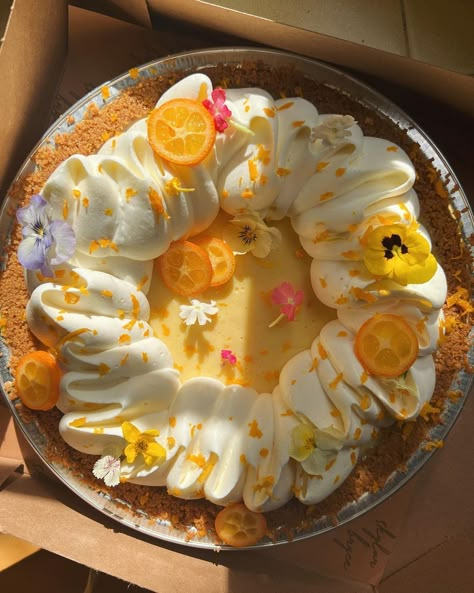 skylar bryce pies etc. on Instagram: “🍊🥧🧡 citrus pies are all the rage! (in the style of key lime pie) house whole grain graham cracker crust, fruit juice custard, greek yogurt…” Birthday Pie, Birthday Pies, Summer Picnic Food, Citrus Desserts, Citrus Cake, Wedding Pie, Summer Baking, Spring Cake, Funny Birthday Cakes