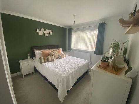 Khaki green and neutrals bedroom Khaki Green Bedroom, Neutrals Bedroom, Neutral Bedrooms, Green Bedroom, Green Decor, Bedroom Green, Khaki Green, Bedroom Design, Bedroom