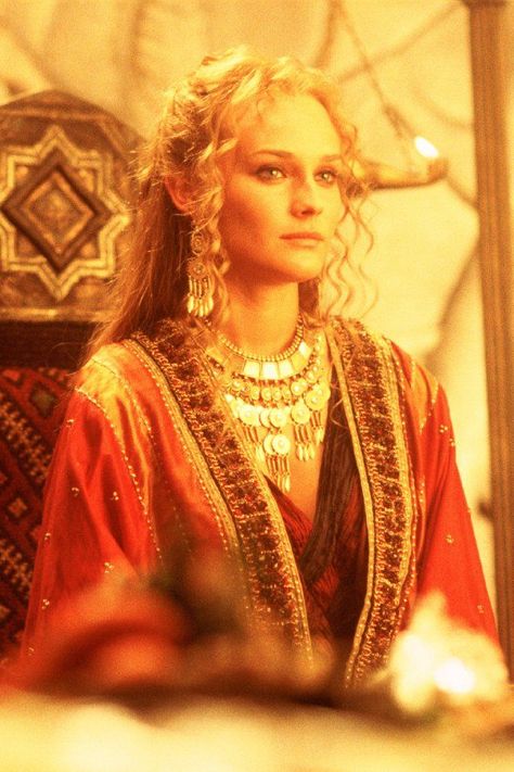 Troy 2004, Troy Movie, Helen Of Troy, Goddess Aesthetic, Diane Kruger, Orlando Bloom, Medieval Dress, Fantasy Costumes, Divine Feminine