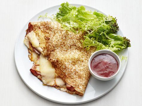 Get this all-star, easy-to-follow Monte Cristo Crepes recipe from Food Network Kitchen Creamy Mustard Sauce, Crepes Recipe, Savory Crepes, Monte Cristo, Crepe Recipes, Food Network Magazine, Healthy Lunch Recipes, Kitchen Food, How To Make Salad