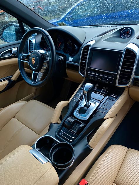 Porsche Cayenne Coupe Interior, Porche Cayenne Interior, Inside Porche Car, Porche Cayenne Aesthetic, Porche Cayenne 2024, Porches Cayenne, Porsche Suv Interior, Porsche Inside, Porsche Cayenne Aesthetic