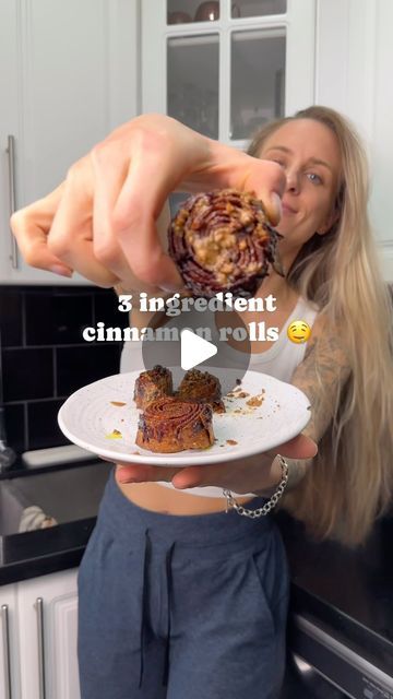 stephannn_ie on Instagram: "3 INGREDIENT CINNAMON ROLLS 🤤  Okay wow, you need to try these! Bite sized cinnamon rolls in less than 40 minutes?! I’m sold.  Here’s what you need: 6 tortilla (less if they are bigger) Cinnamon sugar Coconut oil  Pecans (optional)  Brush each of the tortillas with coconut oil and sprinkle with cinnamon sugar. Repeat with each layer!   Line a muffin tray and add cinnamon sugar and pecans to the bottom of each cup.   Roll and cut the tortillas into bite sized rounds. Place in the muffin tray and bake at 375 for 30 minutes!  Let me know if you try these!  . . #cinnamoroll #cinnamonroll #cinnamonrollrecipe #recipes #desserts #easydesserts #bitesized #snacks #funsnacks #recipeideas #foodies" Tortilla Cinnamon Roll Bites, Protein Cinnamon Rolls, Muffin Tray, Cinnamon Rolls Recipe, Heart Healthy Recipes, 3 Ingredient, Cinnamon Sugar, Fun Snacks, Pecans