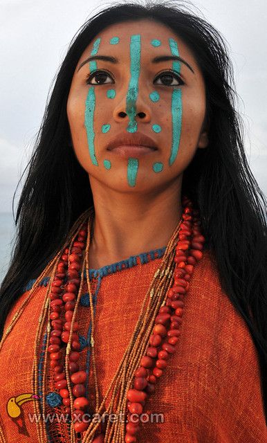 Native Face Paint, Mayan People, Indigenous Americans, Native American Peoples, Poses References, Native American Fashion, American Beauty, World Cultures, Native Art