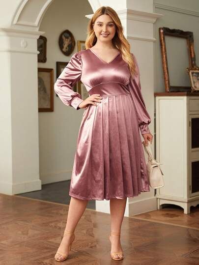 Pink Satin Dress Outfit, Satin Dress Outfit, Satin Silk Dress, Satin Clothes, Elegantes Outfit Frau, Pink Satin Dress, Outfit Plus Size, Satin Fashion, Plus Size Cocktail Dresses