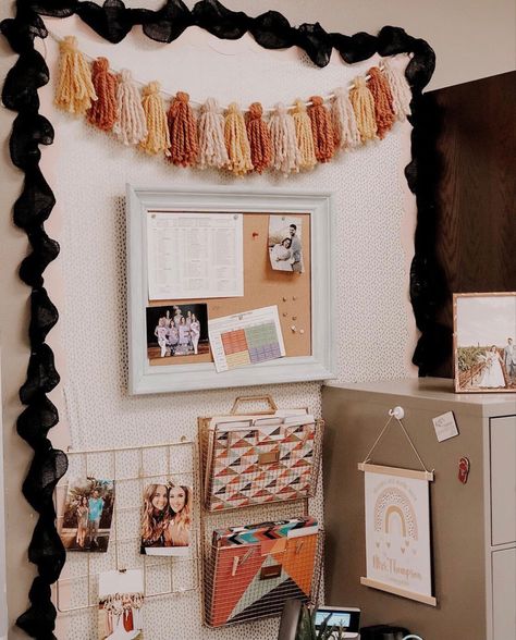 Boho Teacher Desk Decor, Teacher Cork Board Ideas, Cozy School Office, Middle School Office Decorating Ideas, Small School Office Decorating Ideas, Bulitin Board Ideas Aesthetic, Desk Theme Ideas, Boho Teacher Desk, Aesthetic Bulletin Board Ideas