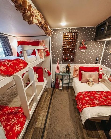 Rv Bunkhouse Remodel Kids, Rv Rooms Ideas, Rv Christmas Decor, Rv Bunk Room Remodel, Camper Bunk Bed Ideas, Rv Bunk Beds Ideas, Rv Bunk Room, Minivan Living, Rv Christmas Decorations