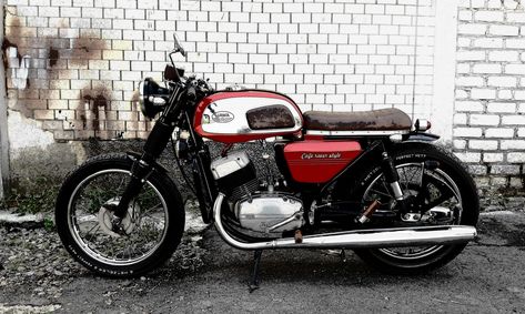 Jawa 350, Game Programming, Cafe Racer Style, Brat Style, Vintage Bike, Easy Rider, Moto Guzzi, Custom Motorcycles, Bike Life