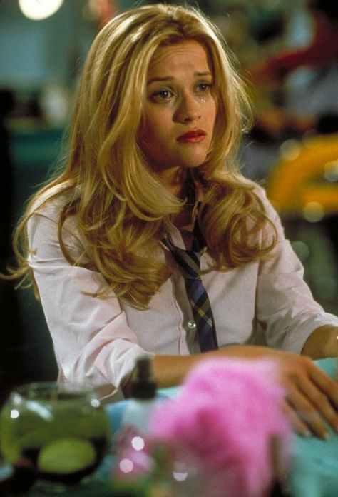 Elle Woods Hair, Ell Woods, Legally Blonde Movie, Woods Aesthetic, Blonde Movie, 2000s Icons, Blonde Style, Blonde Aesthetic, Blonde Moments