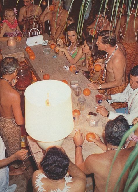 Party in Acapulco during the 70s. Slim Aarons Photography, The Love Boat, Miami Party, Club Tropicana, Afternoon Delight, Vintage Boats, Swim Brands, Slim Aarons, Nye Party