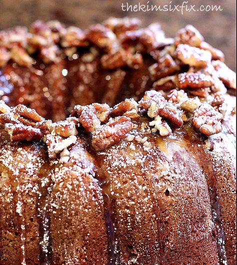 Apple Pecan Bundt Cake with Cream Cheese Filling Apple Pecan Bundt Cake, Pecan Bundt Cake, Caramel Pound Cake, Cake With Cream Cheese Filling, Spiced Pecans, Pumpkin Pecan, Bundt Cakes Recipes, Butter Pecan, Pumpkin Muffins