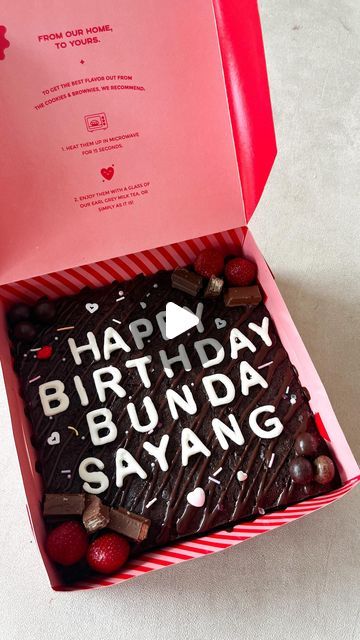 COOKIES BROWNIES CAKES on Instagram: "square whole pan custom brownie letter🍫🤎🎂 
•
Whatsapp: 0817-6868-287 (kelapa gading)
Cascara Cookies: GrabFood / GoFood / Shopee Food / Tokopedia / Shopee Mall / Tiktokshop
•
#cascaracookies #browniecake #brownieletter #custombrownies #kue #kueultah #kueulangtahun #kuelebaran #kueultahjakarta #kueulangtahunjakarta #kuejakarta #browniesultah" Letter Cake, Instagram Square, Cookies Brownies, Brownie Cake, Brownie Cookies, Brownies, Square, Cake, Birthday