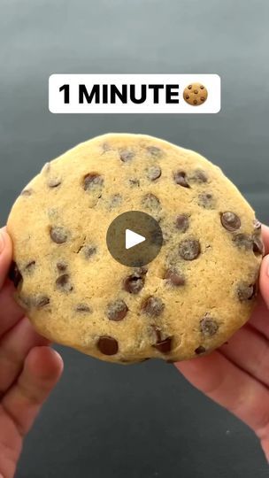 Cookies Recipes Microwave, Yummy Easy Snacks, Microwave Chocolate Chip Cookie, Sweet Snacks Easy, Brown Sugar Milk, Fast Desserts, Perfect Chocolate Chip Cookies, Easy Baking Recipes Desserts, Easy Snack Recipes