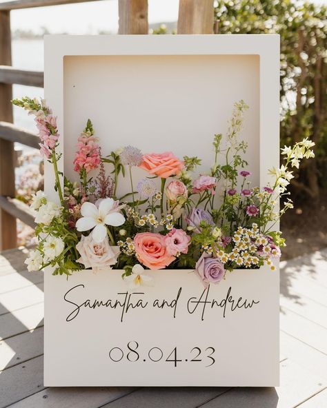 Boho Babes | Forever a favorite of ours 🌸💞🍃 @eventsbyemilyandco @paradisepointsd @rachellauraphotography @darlinfloralco @samm_stengel | Instagram #Flower #Bar #Ideas #HomeStyle #Elevating #Creativity #Events #with #Floral #Garden #Kitchens Flower Bar Ideas, Flower Box Welcome Sign, Diy Flower Box, Decor For Birthday Party, Decor For Birthday, Diy Flower Boxes, Girly Decor, Mosaic Frame, Floral Mosaic