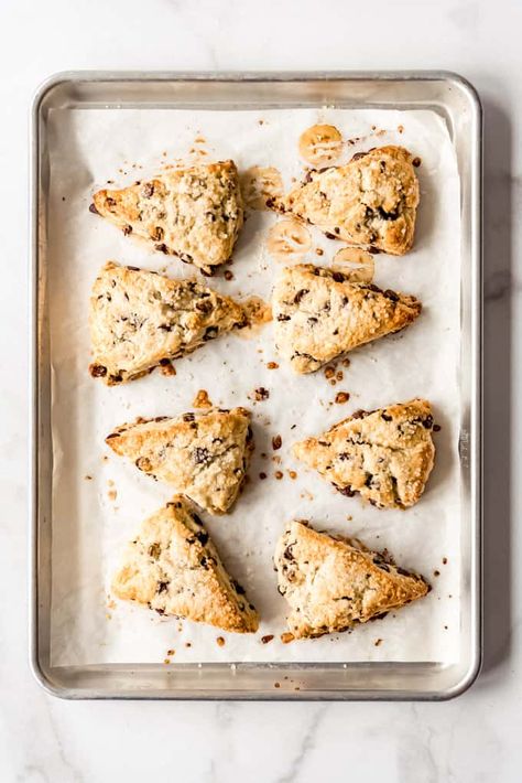 Chocolate Chip Scones Recipe, Chocolate Chip Scones, Brunch Dessert, Chocolate Scones, Best Chocolate Chip, Scones Recipe, British Baking, Christmas Food Desserts, Gluten Free Sugar Free