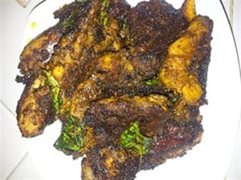 Kerala Food Recipes, Kerala Snacks, Snacks Indian, Chicken Fry Recipe, Chicken Indian, Indian Vegetarian Recipes, Chicken Fry, Kerala Food, Indian Dessert