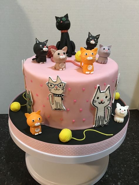 Cat Themed Birthday Cake, Kitten Cake, Birthday Cake For Cat, 10 Birthday Cake, Kitten Party, Cat Cupcakes, Kitten Birthday, Cat Birthday Party, Cherry Cake