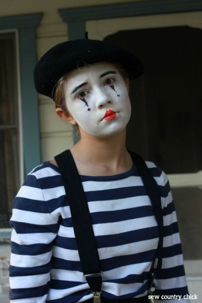 25+ best ideas about Mime costume Diy Mime Costume, Mime Halloween Costume, Clown Fancy Dress, Mime Costume, Mime Artist, Mime Makeup, French Costume, Pierrot Clown, Fancy Dress Halloween Costumes