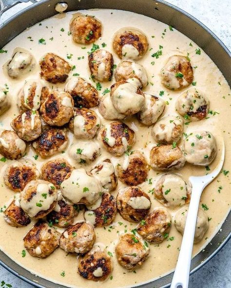 Cleanfoodcrush Healthy Swedish Meatballs, Turkey Swedish Meatballs, Tasty Meatballs, Healthy Turkey, Clean Food Crush, Food Crush, Keto Challenge, Swedish Meatballs, Clean Food