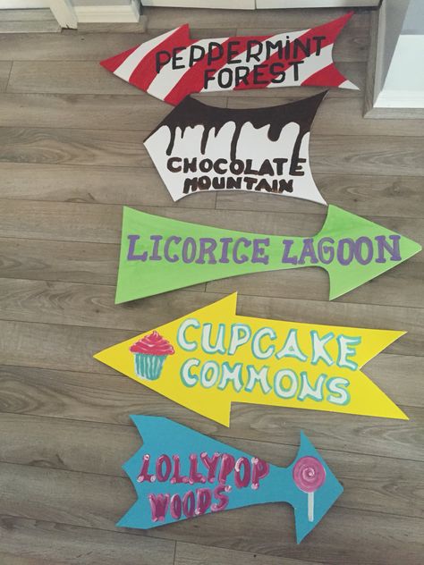 Candy Office Decorations, Candy Land Cubicle Ideas, Office Candy Land Decorations, Candy Land Themed Parade Float, Candy Land Theme Room, Easy Candyland Decorations, Candy Land Board Game Decorations, Candy Classroom Decorations, Candy Land Signs Diy