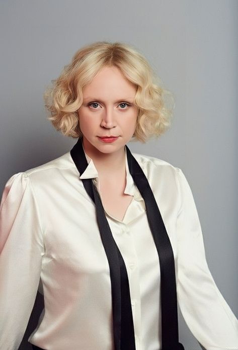 Gwendolyn Christie, Jaime And Brienne, Gwendoline Christie, Film Inspiration, Future Wife, Famous Women, Tall Women, White Shirts, Inspirational Women