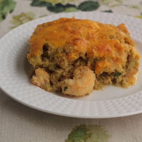 Mirliton Casserole, Mirliton Recipes, Crabmeat Casserole, Seafood Dressing Recipe, Mirliton Recipe, New Orleans Shrimp, Thai Red Curry Chicken, Seafood Casserole Recipes, Chayote Recipes