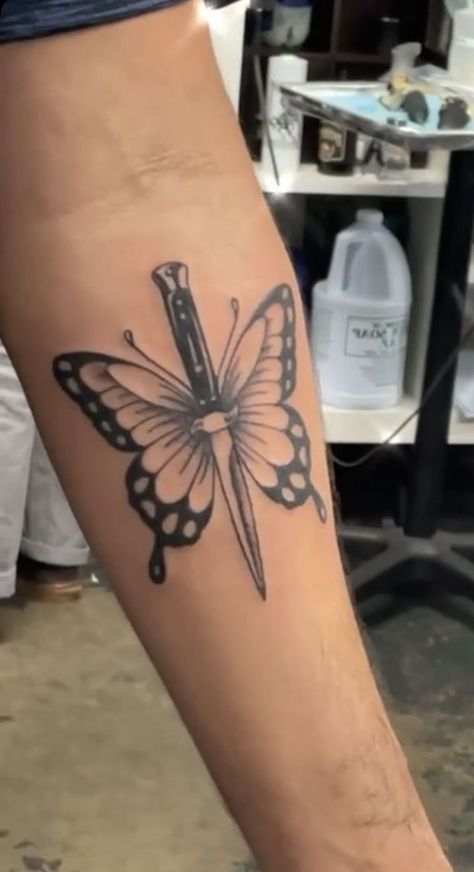 Knife Through Butterfly Tattoo, Knife With Butterfly Tattoo, Butterfly And Knife Tattoo, Butterfly With Knife Tattoo, Butterfly Knife Tattoo, Half Sleeve Tattoos Sketches, Butterfly Back Tattoo, Knife Tattoo, Knuckle Tattoos