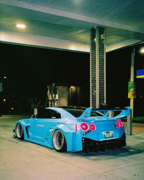 Jdm Aesthetic, Disney Cars Wallpaper, Nissan Gtr R34, Slammed Cars, Kansas City Chiefs Football, Best Jdm Cars, Drifting Cars, Car Driver, Car Inspiration