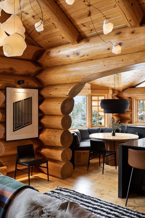 Remodeled Log Cabin, Log Cabin Modern Interior, Log Cabin Dining Room, Log Cabin Makeover, Log Kitchen, Iceland House, Vintage Ski Lodge, Modern Log Home, Ski Cottage