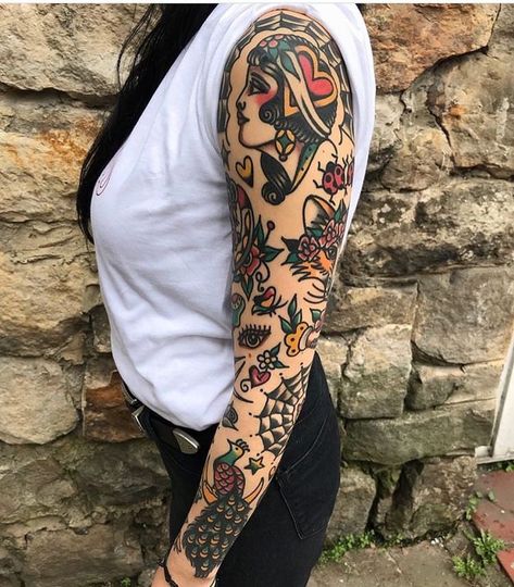 American Traditional Sleeve, Trad Tattoos, Tattoo Sleeve Filler, Nouveau Tattoo, Tattoo Filler, Traditional Sleeve, Tattoos Mandala, Tattoo Old School, Tattoo Board